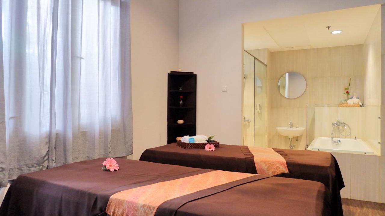 El Hotel Джакарта Екстериор снимка