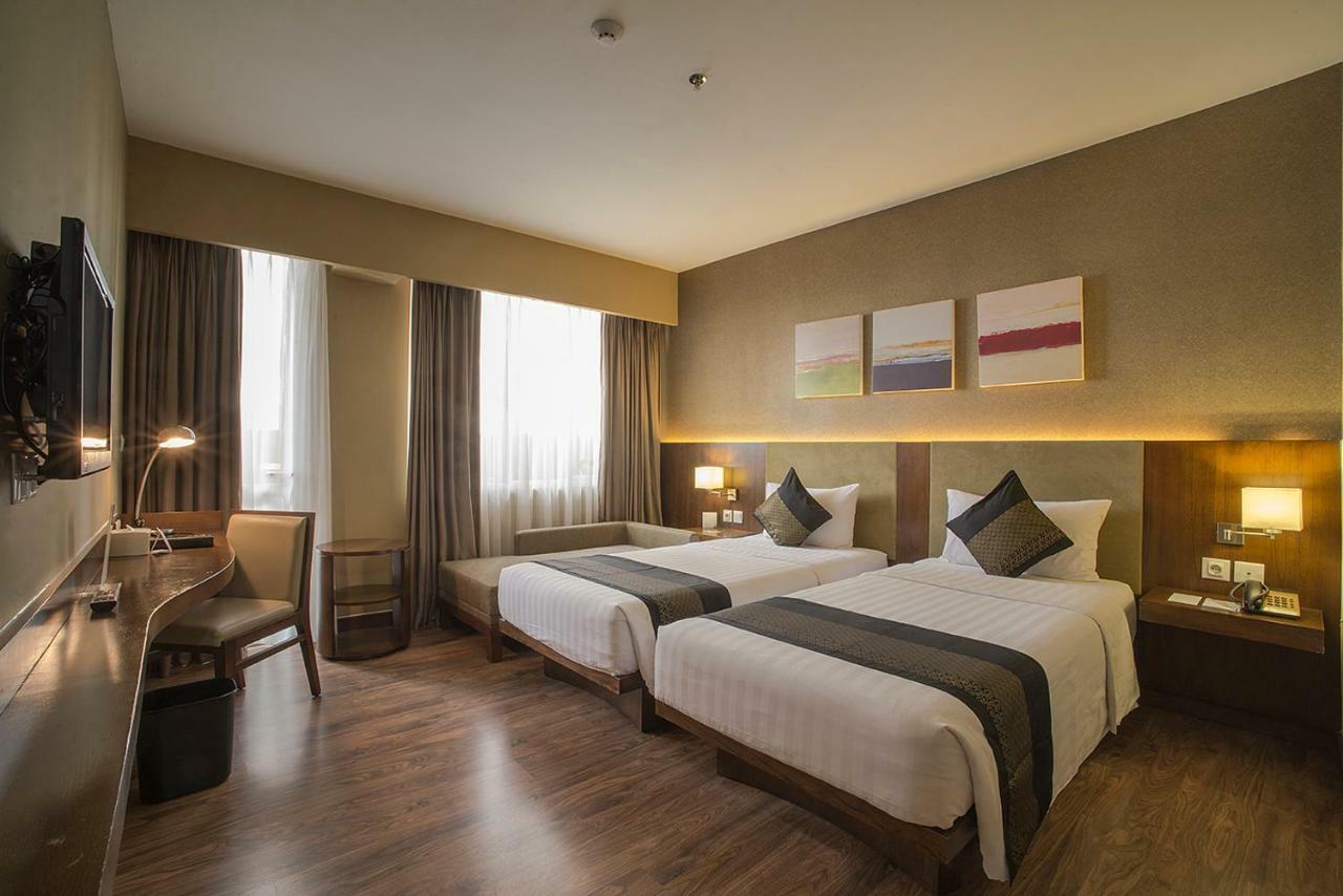 El Hotel Джакарта Екстериор снимка